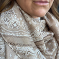 Foulard Paisley Beige Sable Blanc