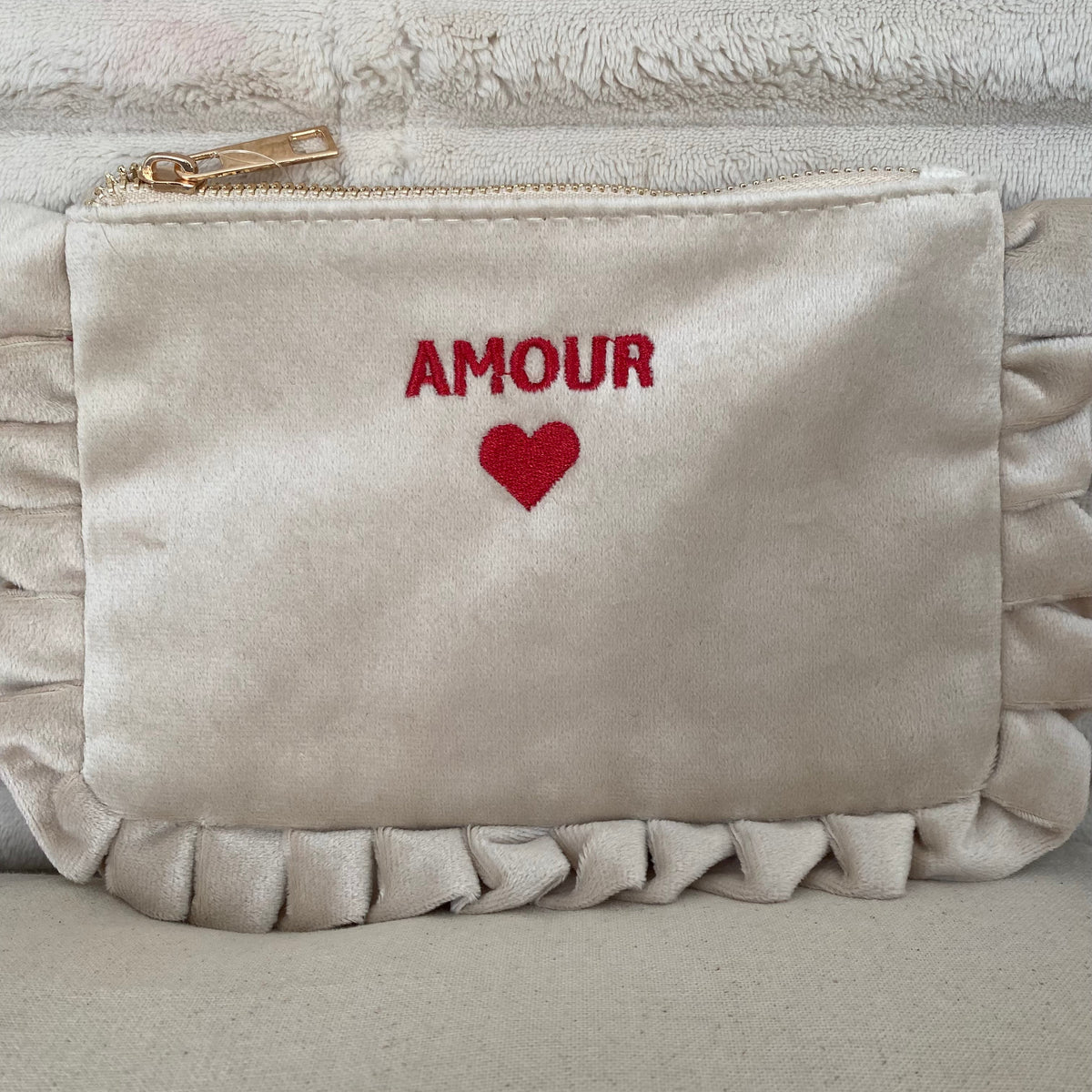 Pochette Velours Broderie Amour